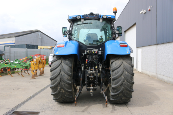 New Holland T7.200