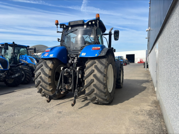 New Holland T7.260