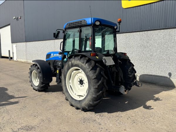 New Holland T4.95LP