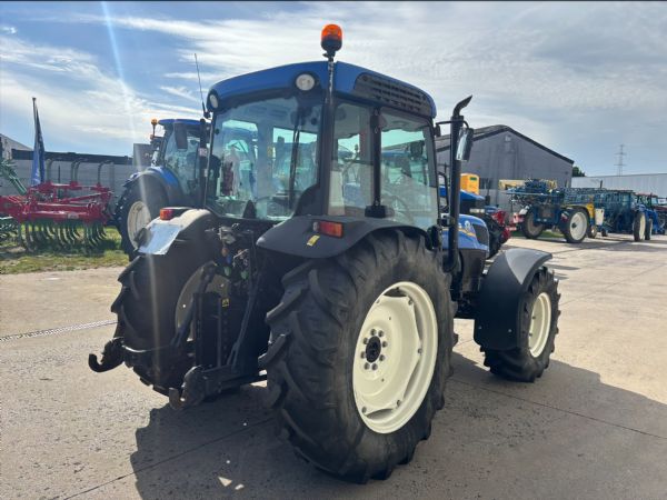 New Holland T4.95LP