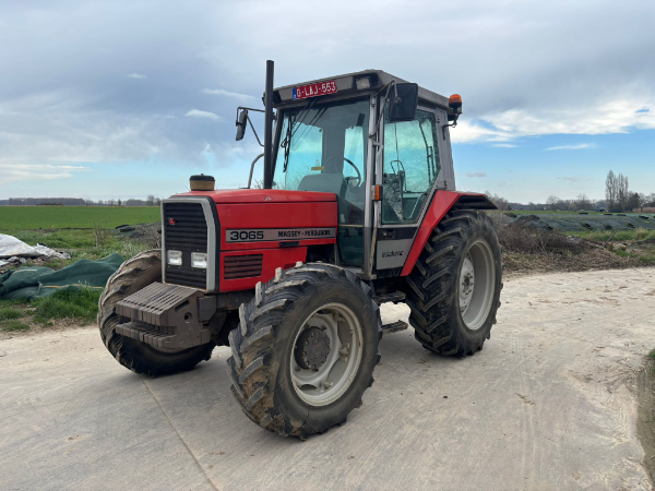 Komt binnen - Massey Ferguson 3065