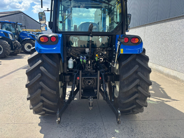 New Holland T4.75S met frontlader