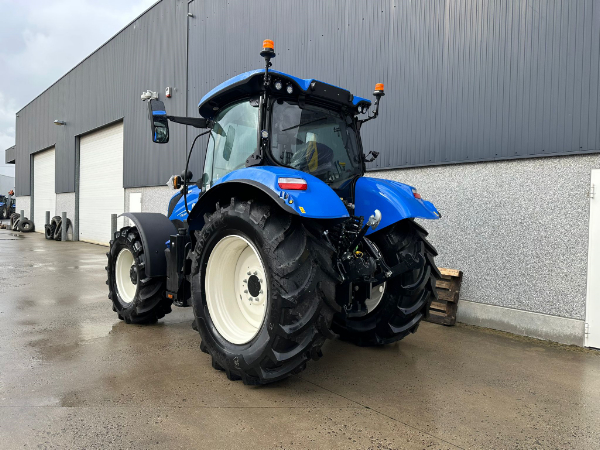 New Holland T6.180 Dynamic Command