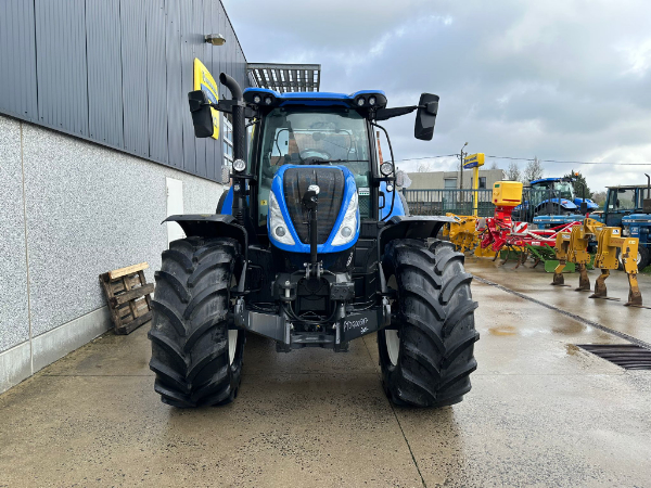 New Holland T6.180 Dynamic Command